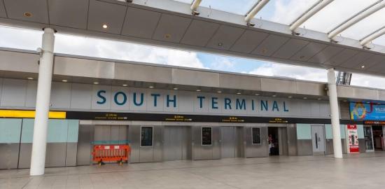 Gatwick Airport to Hounslow Transfers South Terminal